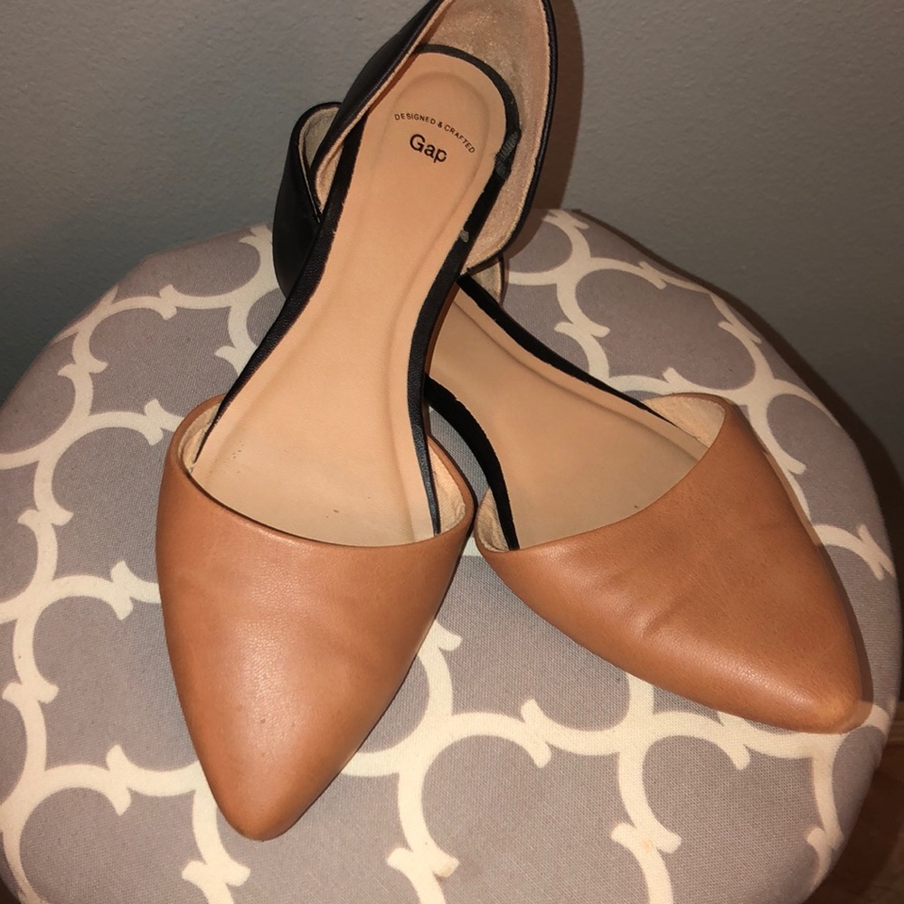 Gap pointy toe flat shoes
